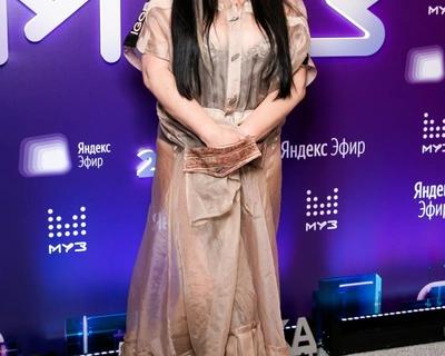 Надела платье в которое не влезала года три Лолита продолжает худеть